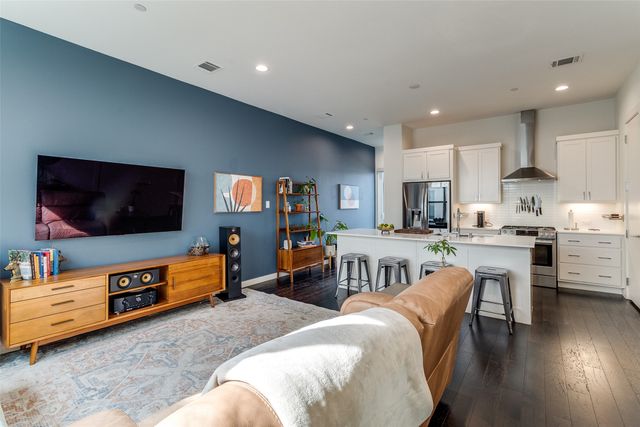 4626 Munger Avenue 202, Dallas, TX 75204