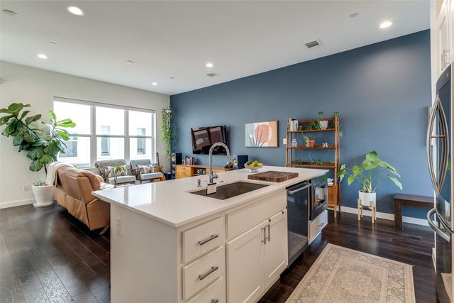 4626 Munger Avenue 202, Dallas, TX 75204
