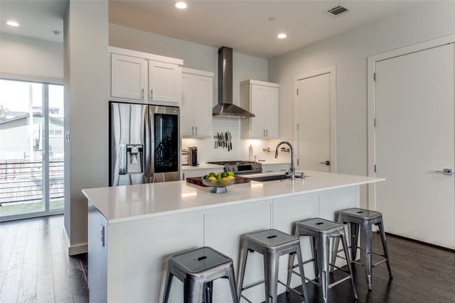 4626 Munger Avenue 202, Dallas, TX 75204