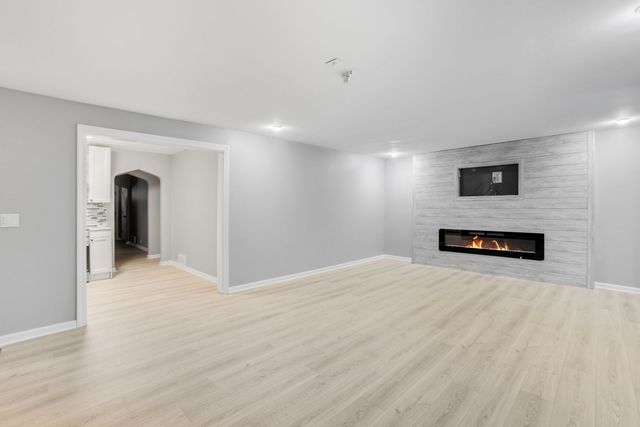 3250 186th Street, Lansing, IL 60438