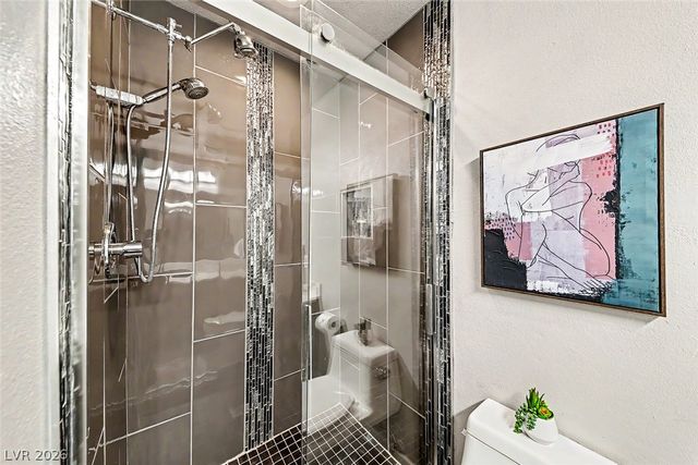 572 Willow Green Drive, Las Vegas, NV 89169