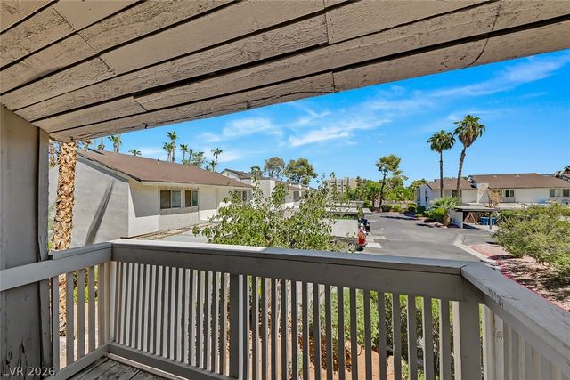 572 Willow Green Drive, Las Vegas, NV 89169