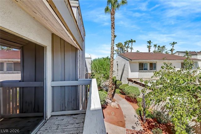 572 Willow Green Drive, Las Vegas, NV 89169