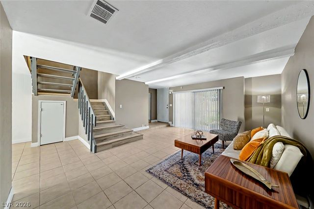 572 Willow Green Drive, Las Vegas, NV 89169
