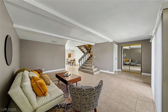 572 Willow Green Drive, Las Vegas, NV 89169