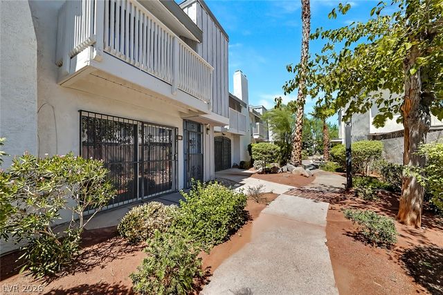 572 Willow Green Drive, Las Vegas, NV 89169