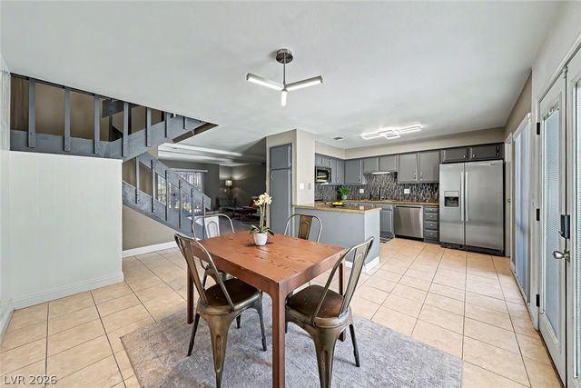 572 Willow Green Drive, Las Vegas, NV 89169