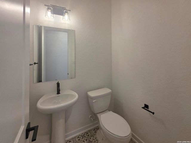 12911 Horseback Pl, Schertz, TX 78154