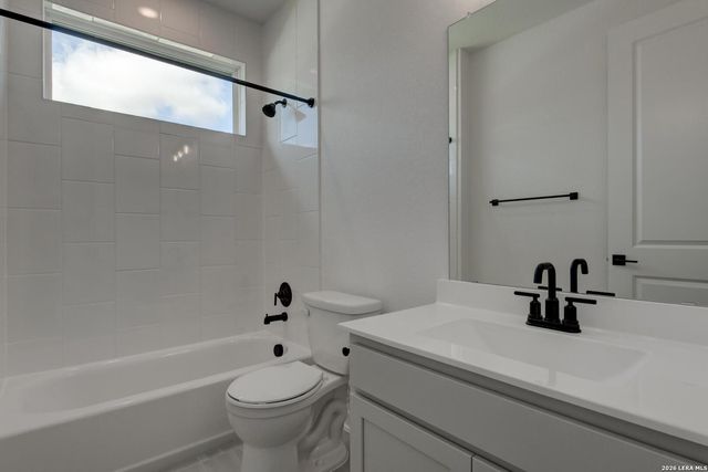 12911 Horseback Pl, Schertz, TX 78154