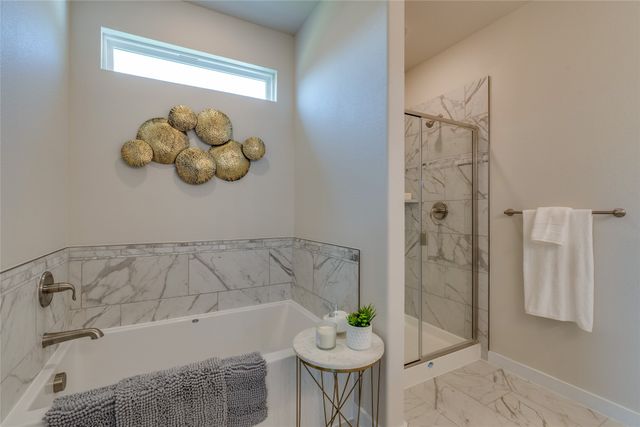 605 Kyle Drive, Tioga, TX 76271