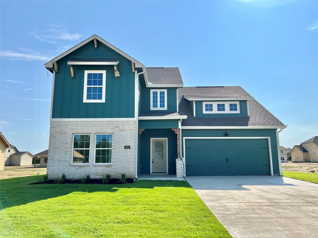 605 Kyle Drive, Tioga, TX 76271