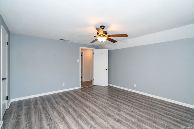 709 BALFOUR DR, Windcrest, TX 78239