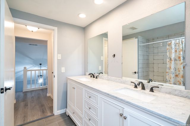 709 BALFOUR DR, Windcrest, TX 78239