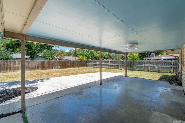 709 BALFOUR DR, Windcrest, TX 78239