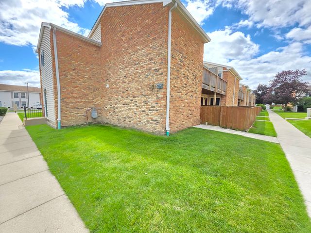 1950 Kenilworth Circle A, Hoffman Estates, IL 60169