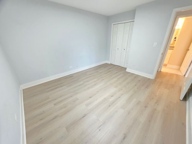 1950 Kenilworth Circle A, Hoffman Estates, IL 60169