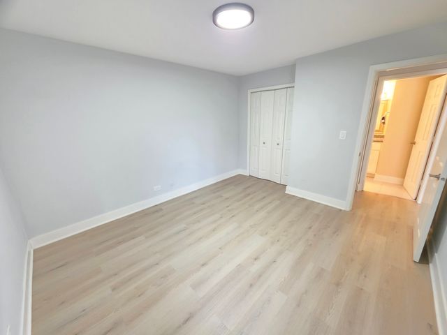 1950 Kenilworth Circle A, Hoffman Estates, IL 60169