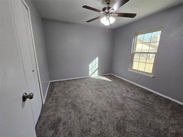 5216 Kemp Drive, Arlington, TX 76018