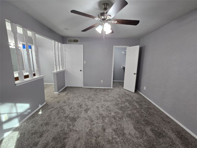 5216 Kemp Drive, Arlington, TX 76018