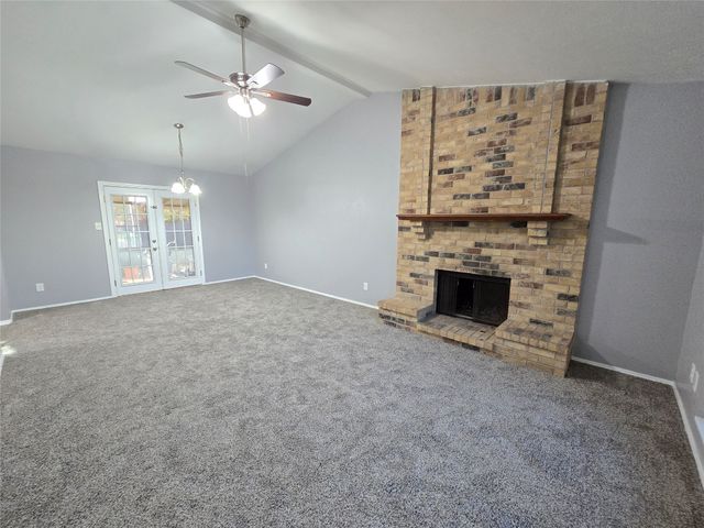 5216 Kemp Drive, Arlington, TX 76018