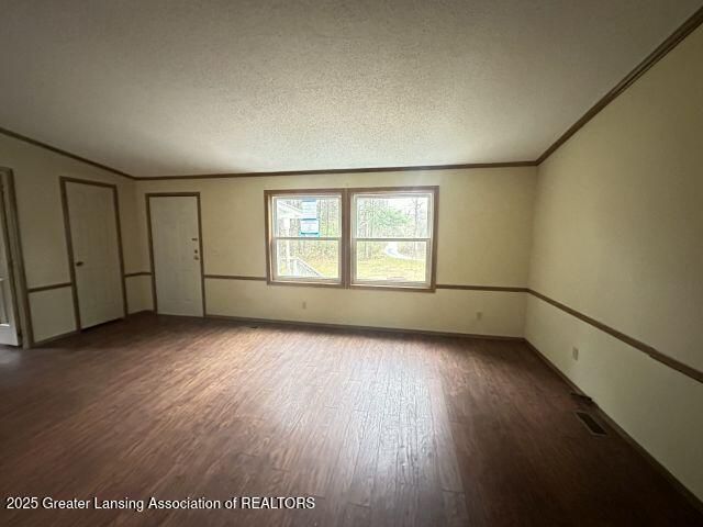 14095 Woodbury Road, Haslett, MI 48840