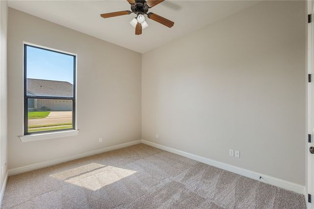 15613 Wood Brook, College Station, TX 77845
