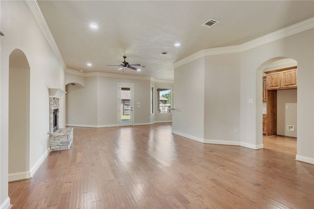 15613 Wood Brook, College Station, TX 77845