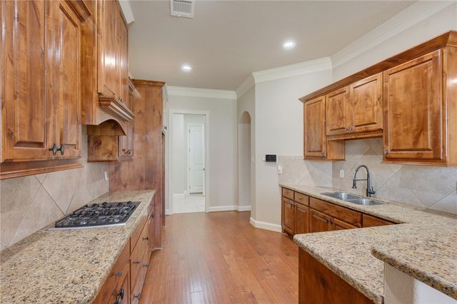 15613 Wood Brook, College Station, TX 77845