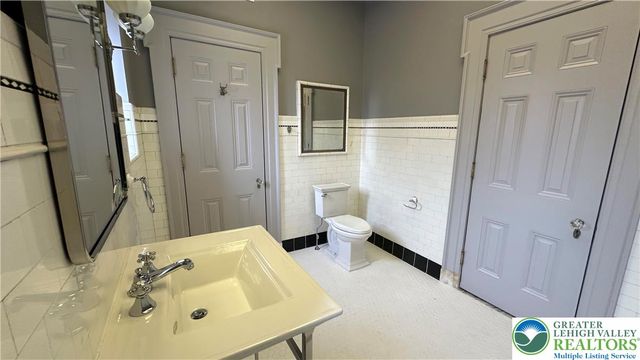 214 Spring Garden Street 3A, Easton, PA 18042