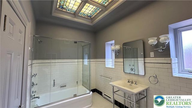 214 Spring Garden Street 3A, Easton, PA 18042