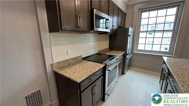 214 Spring Garden Street 3A, Easton, PA 18042