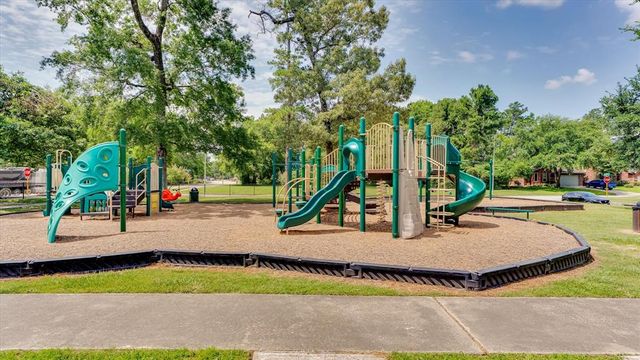 20703 Emerald Spruce Ct, Kingwood, TX 77346