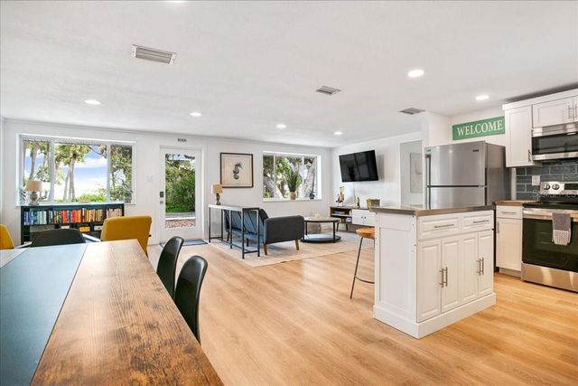 4090 PELICAN SHORES CIRCLE, Englewood, FL 34223