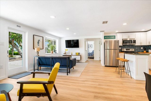 4090 PELICAN SHORES CIRCLE, Englewood, FL 34223