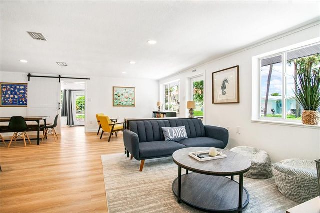 4090 PELICAN SHORES CIRCLE, Englewood, FL 34223