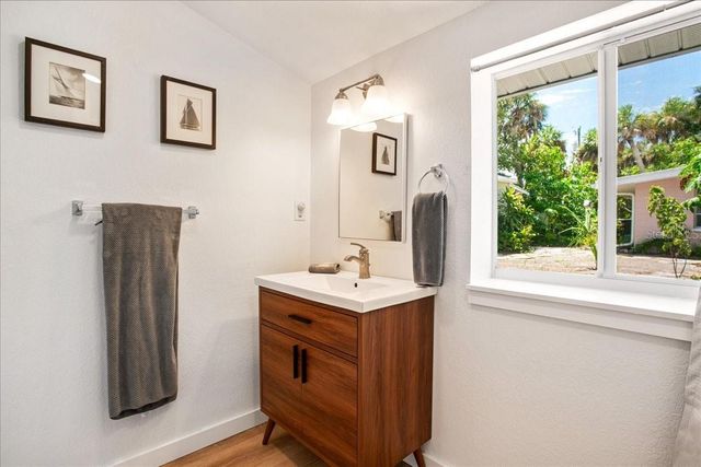 4090 PELICAN SHORES CIRCLE, Englewood, FL 34223