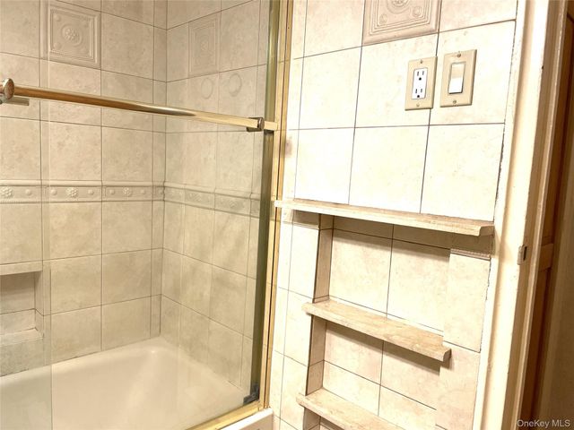 110-45 Queens BLvd 215, Forest Hills, NY 11375