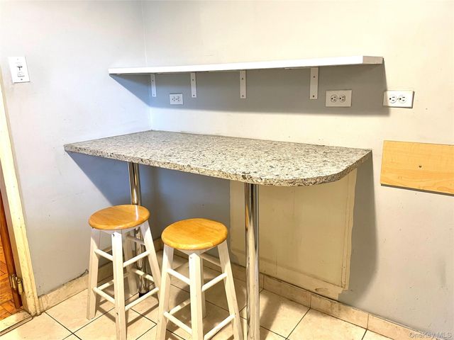 110-45 Queens BLvd 215, Forest Hills, NY 11375