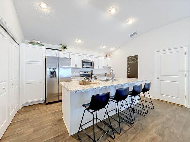 6231 ATKINSON LANE, The Villages, FL 32163