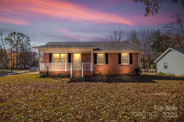 1513 University Drive, Lancaster, SC 29720