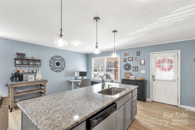 1513 University Drive, Lancaster, SC 29720