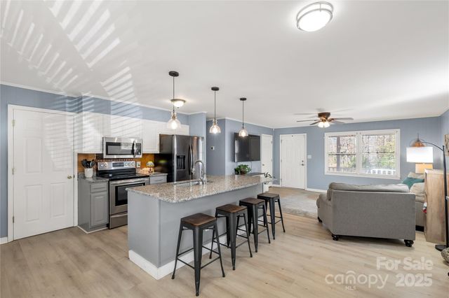 1513 University Drive, Lancaster, SC 29720