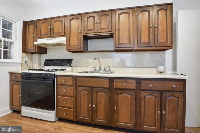 1026 POPLAR ST, Lansdale, PA 19446