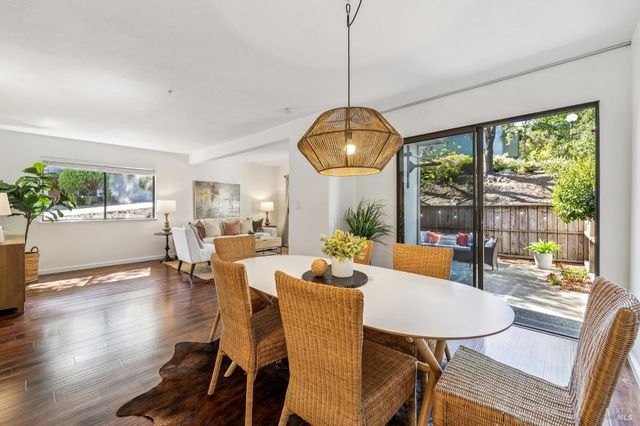 212 Sylvia Way, San Rafael, CA 94903