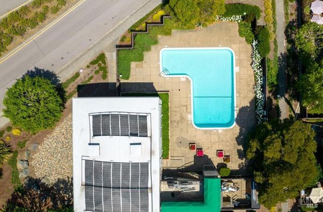 212 Sylvia Way, San Rafael, CA 94903