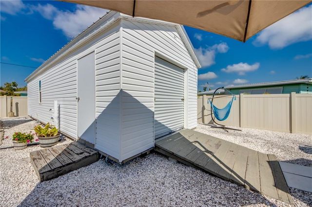 11443 Flint LN, Bokeelia, FL 33922