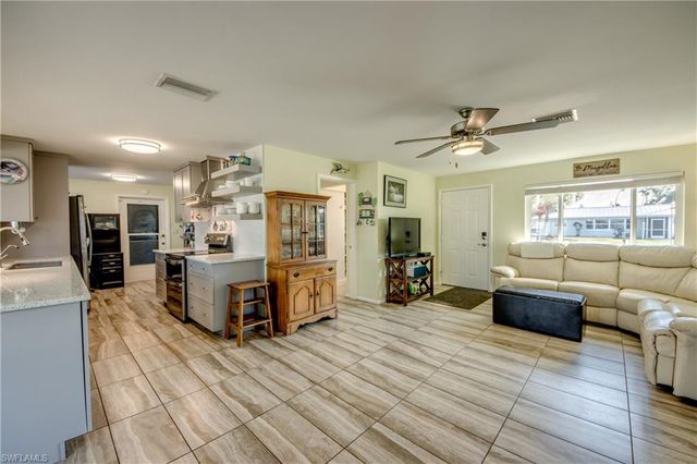 11443 Flint LN, Bokeelia, FL 33922