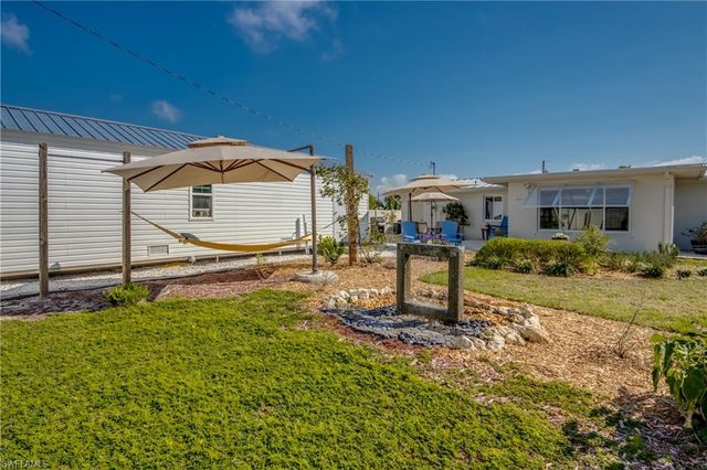 11443 Flint LN, Bokeelia, FL 33922