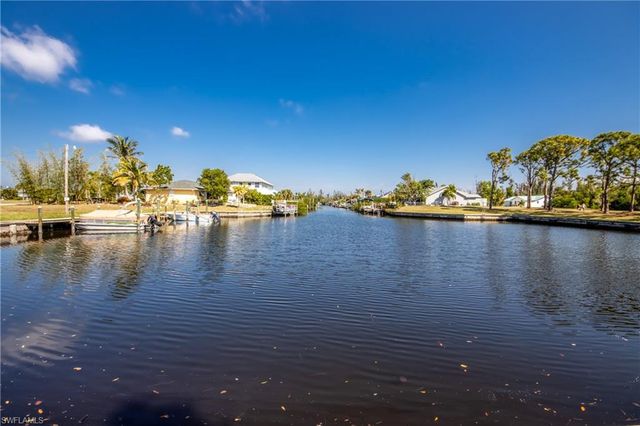 11443 Flint LN, Bokeelia, FL 33922