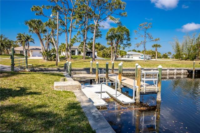 11443 Flint LN, Bokeelia, FL 33922